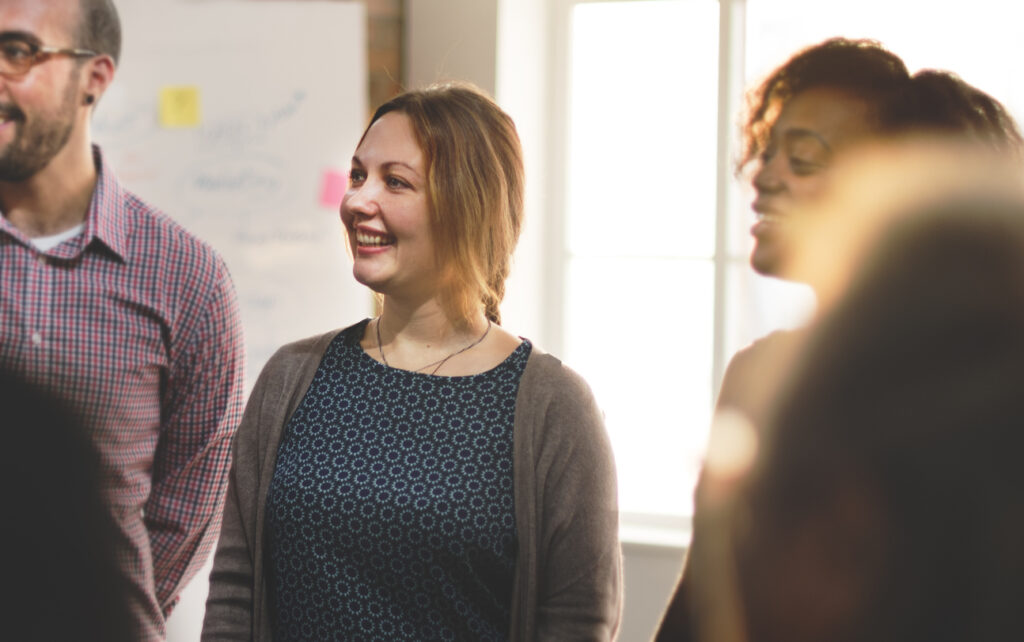 Das Bild zeigt Lehrkräfte der meco Akademie